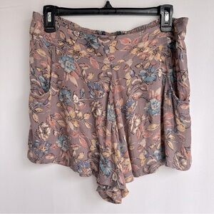 Free People Pull- lOn Pocket Floral Shorts Size S
